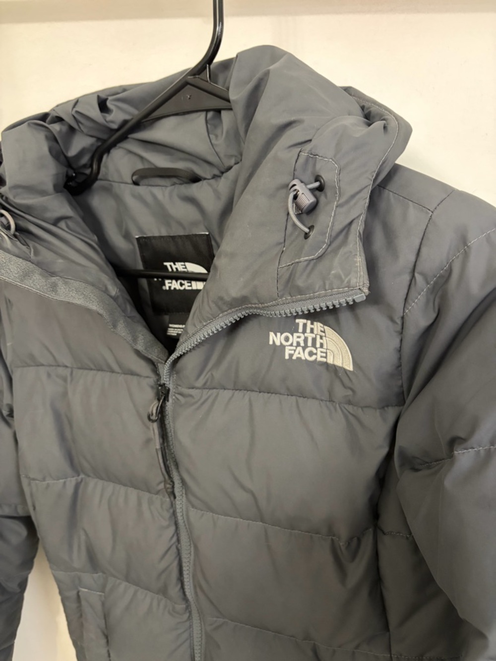 The North Face Women's Charcoal Hooded Puffer Coat - Picture 3 of 6